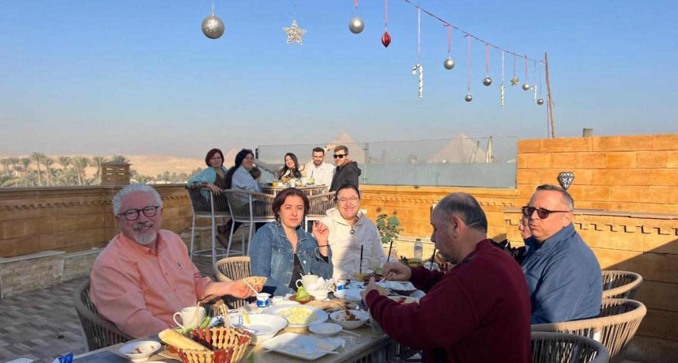 Taj Pyramids View Inn Kafrat al Jabal Экстерьер фото