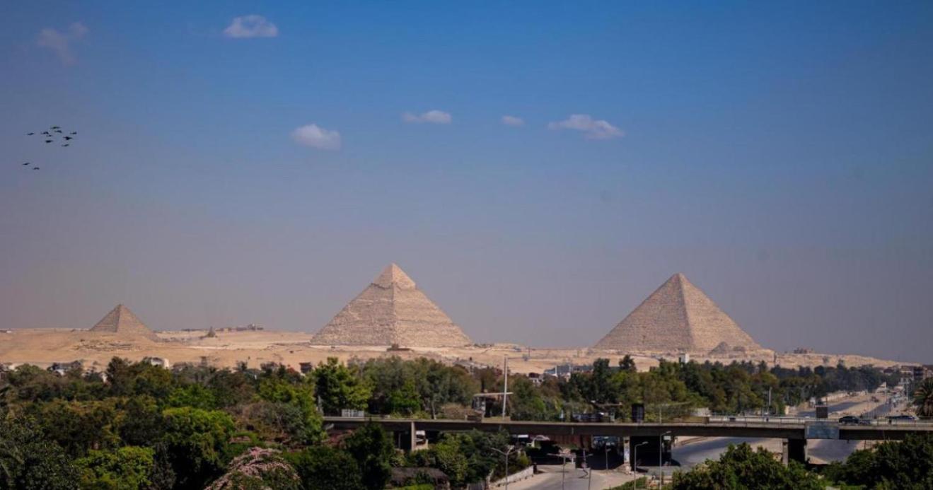 Taj Pyramids View Inn Kafrat al Jabal Экстерьер фото